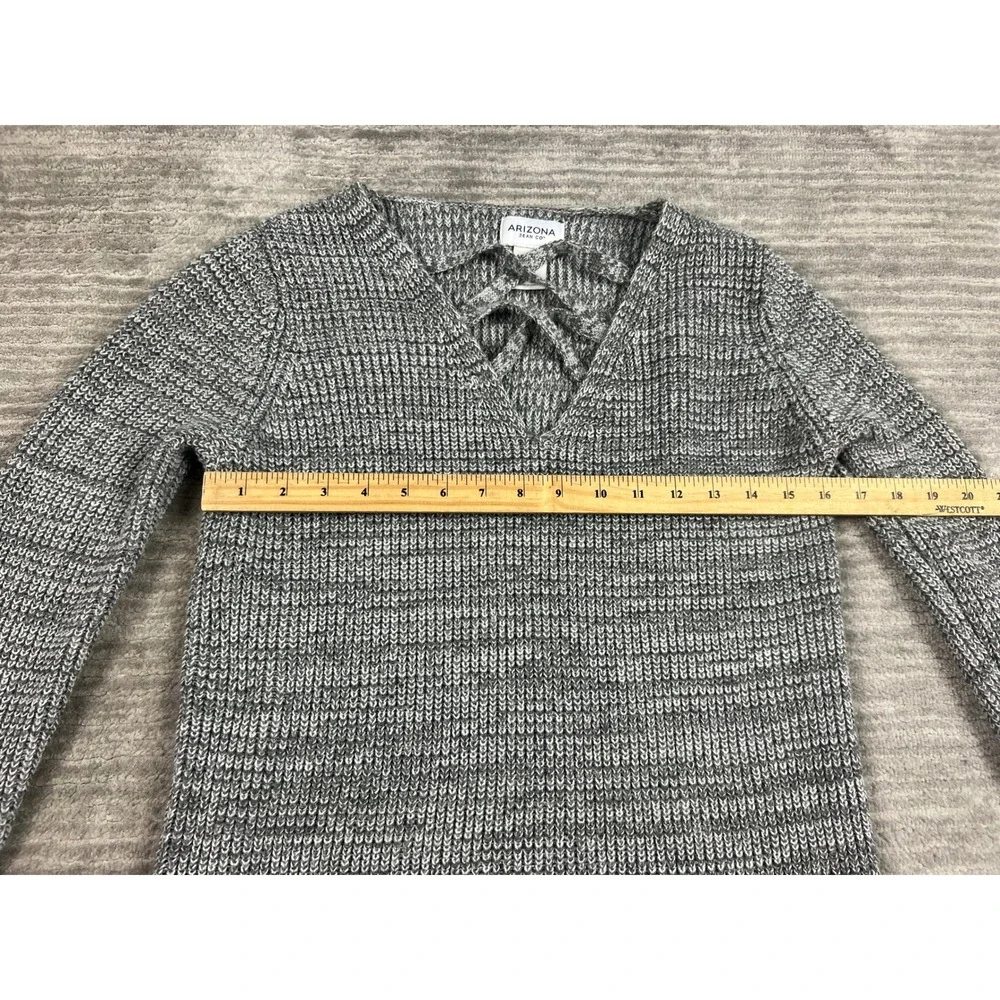 Arizona Jean Co Sweater Women Medium Grey V-Neck Lattice Strappy Chunky Knit Top